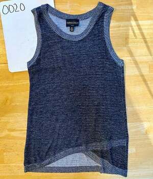 Absolutely Creative Worldwide Gray Knit Round Neck Sweater Vest Ribbed Trim M